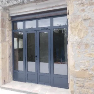 Porte d'entrée design sur mesure à Revel